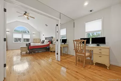 7 Laurel Lane, Old Westbury, NY 11568 - Photo 27