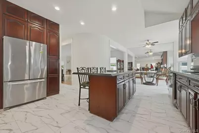 7 Laurel Lane, Old Westbury, NY 11568 - Photo 19