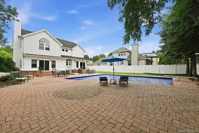7 Laurel Lane, Old Westbury, NY 11568 - Photo 43