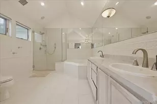 7 Laurel Ln, Old Westbury, NY 11568 - Photo 29