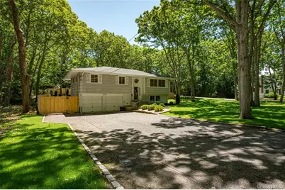 26 Valleywood Road, Commack, NY 11725 - Photo 1