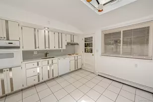 26 Valleywood Rd, Commack, NY 11725 - Photo 7
