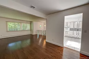 26 Valleywood Rd, Commack, NY 11725 - Photo 5