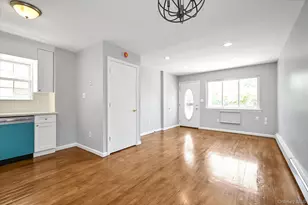 20-13 124th St, College Point, NY 11356 - Photo 3
