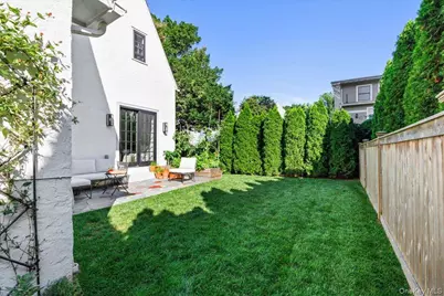 33 Maple Hill Drive, Larchmont, NY 10538 - Photo 5