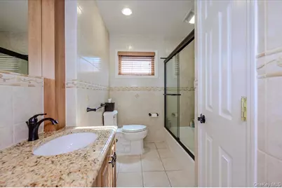 6 Geoffrey Lane, Hewlett, NY 11557 - Photo 15