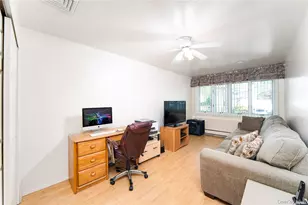 14 Beech Ct, Malverne, NY 11565 - Photo 11