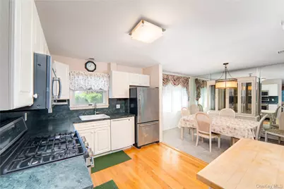 14 Beech Court, Malverne, NY 11565 - Photo 7