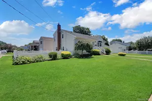 344 Tremont Rd, Lindenhurst, NY 11757 - Photo 25