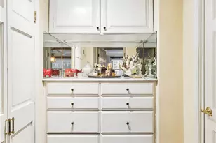 153 E 57th St, New York, NY 10022 - Photo 3