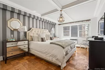 153 E 57th Street #10D, New York, NY 10022 - Photo 9