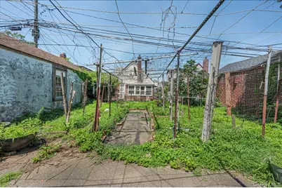 125 Sterling Road, Elmont, NY 11003 - Photo 23