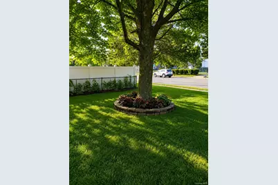 206 Bay Shore Road, North Babylon, NY 11703 - Photo 5