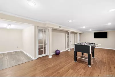 26 Jennings Lane, Woodbury, NY 11797 - Photo 17