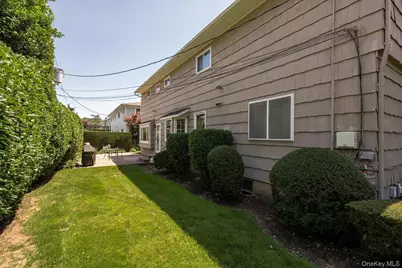 15 Huber Court, Rockville Centre, NY 11570 - Photo 25