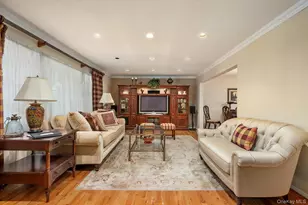 15 Huber Ct, Rockville Centre, NY 11570 - Photo 7