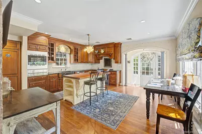 1120 Shore Road, Little Neck, NY 11363 - Photo 17