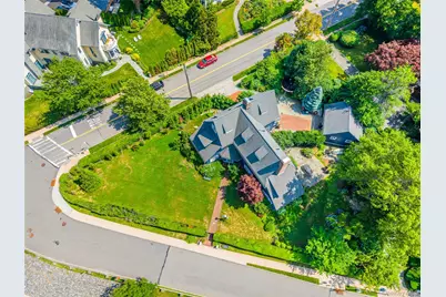 1120 Shore Road, Little Neck, NY 11363 - Photo 9