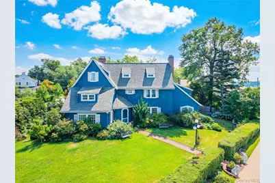 1120 Shore Road, Little Neck, NY 11363 - Photo 3