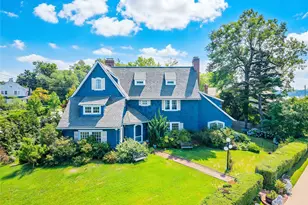 11-20 Shore Rd, Little Neck, NY 11363 - Photo 3