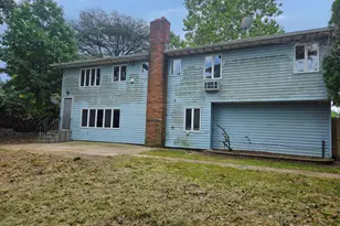 4 Broadfield Pl, Glen Cove, NY 11542 - Photo 3