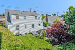 267 Hill St, Mineola, NY 11501 - Photo 23