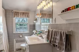 267 Hill St, Mineola, NY 11501 - Photo 13