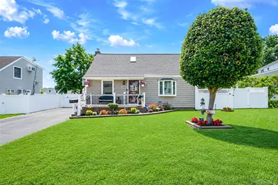 7 Farmedge Road, Bethpage, NY 11714 - Photo 1