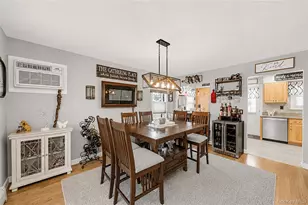7 Farmedge Rd, Bethpage, NY 11714 - Photo 7