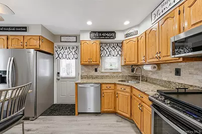 7 Farmedge Road, Bethpage, NY 11714 - Photo 11