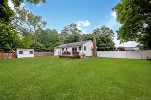 522 Amsterdam Ave, Patchogue, NY 11772 - Photo 21