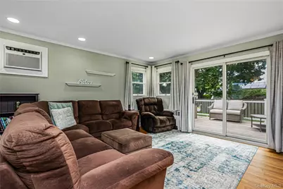 522 Amsterdam Avenue, Patchogue, NY 11772 - Photo 7