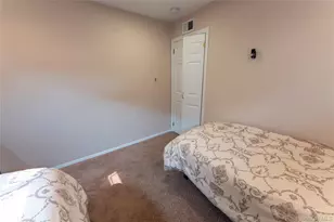 81 Montgomery Ave, Oceanside, NY 11572 - Photo 17