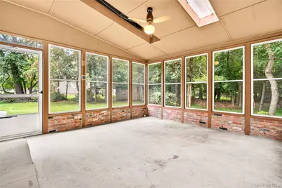 2 Laura Lane, Spring Valley, NY 10977 - Photo 25