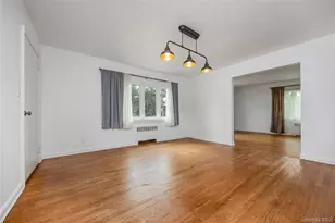 285 Starke Ave, East Meadow, NY 11554 - Photo 3