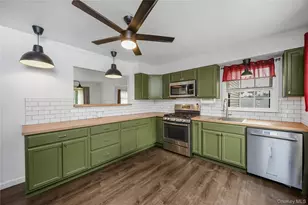 285 Starke Ave, East Meadow, NY 11554 - Photo 7