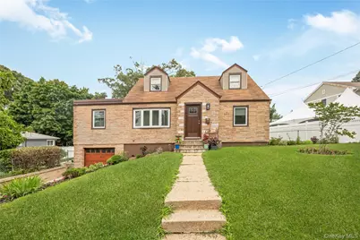 285 Starke Avenue, East Meadow, NY 11554 - Photo 1