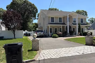 1133 Patricia Ave, West Islip, NY 11795 - Photo 3