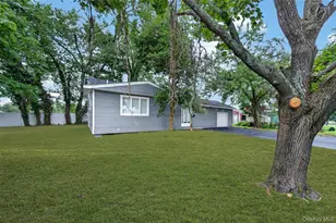 2202 Fire Ave, Medford, NY 11763 - Photo 3