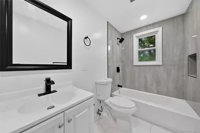2202 Fire Avenue, Medford, NY 11763 - Photo 19