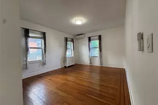 267 Plainfield Ave, Floral Park, NY 11001 - Photo 9