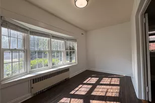 267 Plainfield Ave, Floral Park, NY 11001 - Photo 17