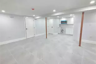 216-24 132nd Ave, Jamaica, NY 11413 - Photo 13