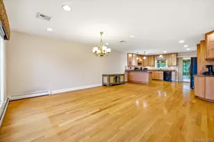 948 Cathedral Ave, Franklin Square, NY 11010 - Photo 11