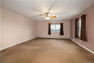 948 Cathedral Ave, Franklin Square, NY 11010 - Photo 23