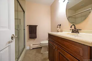 948 Cathedral Ave, Franklin Square, NY 11010 - Photo 21