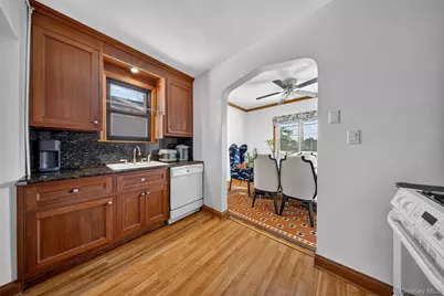 17019 Pidgeon Meadow Road, Fresh Meadows, NY 11365 - Photo 13