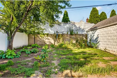17019 Pidgeon Meadow Road, Fresh Meadows, NY 11365 - Photo 35