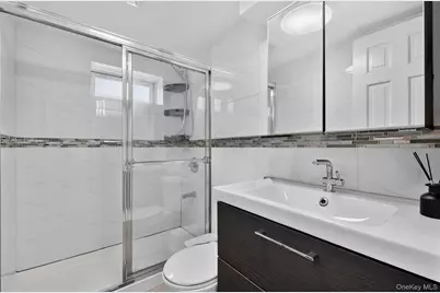 17019 Pidgeon Meadow Road, Fresh Meadows, NY 11365 - Photo 17