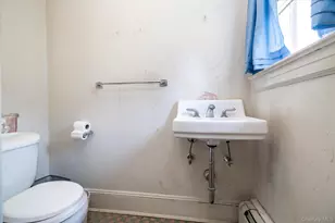 1563 Kenneth Ave, Baldwin, NY 11510 - Photo 5